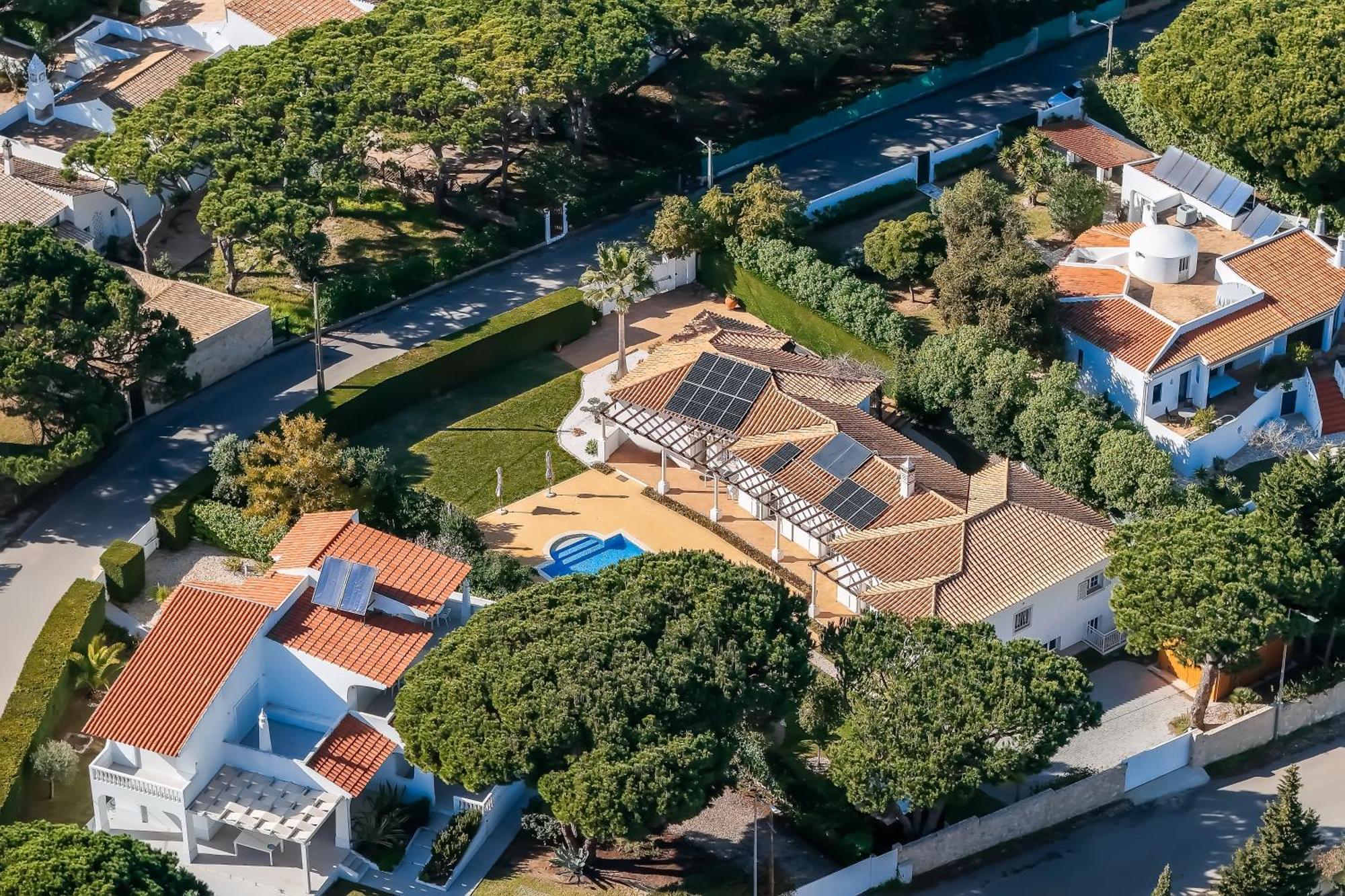 Exclusive Villa Toulouse With Pool In Falesia Algarve Albufeira Exteriör bild