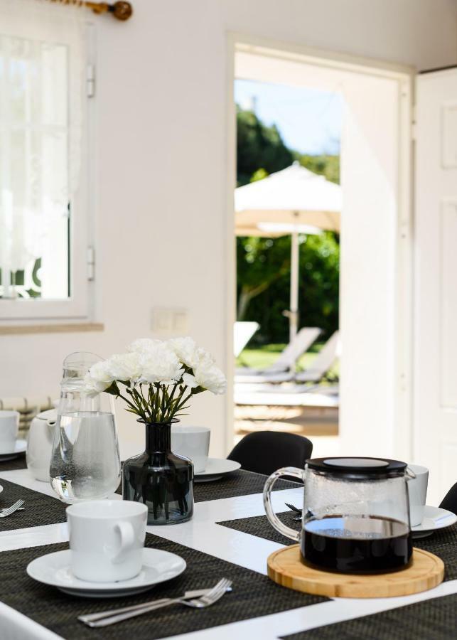 Exclusive Villa Toulouse With Pool In Falesia Algarve Albufeira Exteriör bild
